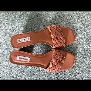 Steve Madden slides